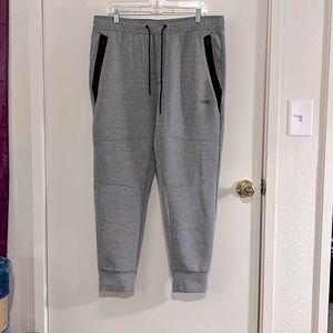 Mens AE Joggers, Size Large